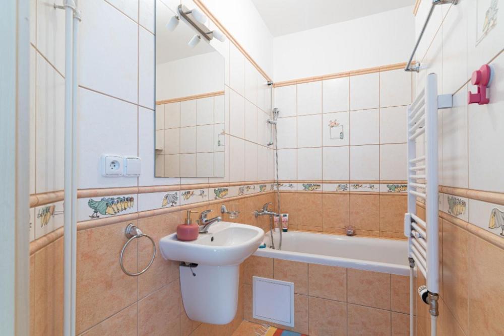 Apartman Na Rozhledne Chrudim Bagian luar foto